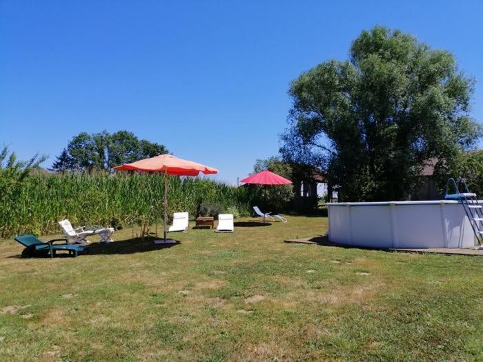 La Grange A Outeaux Bed & Breakfast Montpont-en-Bresse Exterior photo
