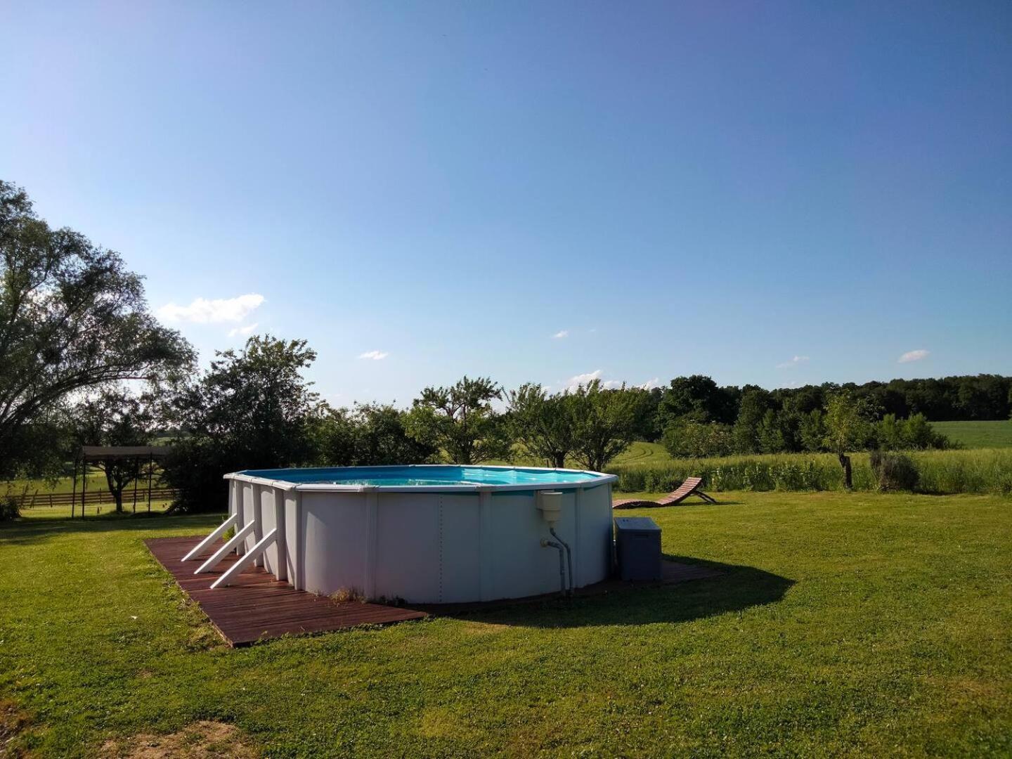 La Grange A Outeaux Bed & Breakfast Montpont-en-Bresse Exterior photo